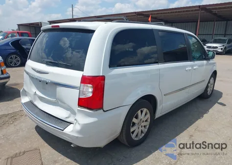 2016 Chrysler Town & Country Touring z USA, uszkodzony, nr VIN 2C4RC1BG6GR299430